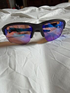 Oakley FLAK Golf  Black Frame Sunglasses with Blue-Purple Prizm Lenses